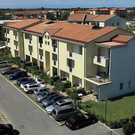 Robinia/Pinetine Lido Altanea Apartment Caorle Exterior foto
