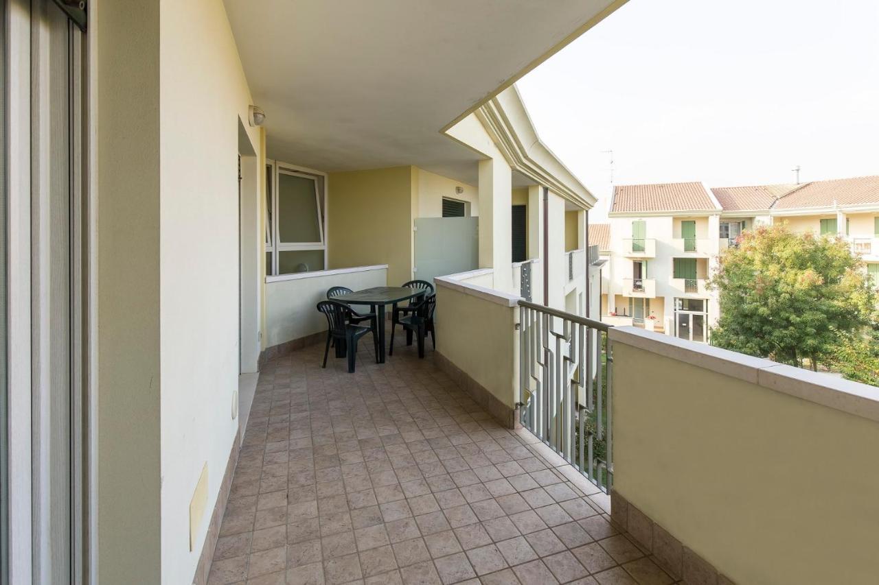 Robinia/Pinetine Lido Altanea Apartment Caorle Exterior foto