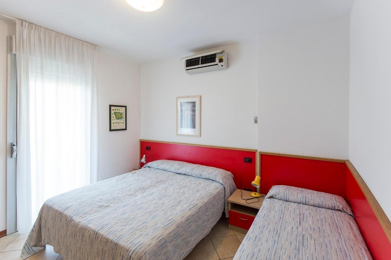 Robinia/Pinetine Lido Altanea Apartment Caorle Exterior foto